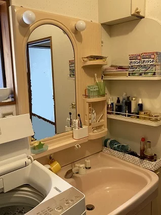 収納を１か所にまとめてすっきり洗面室のできあがり♪