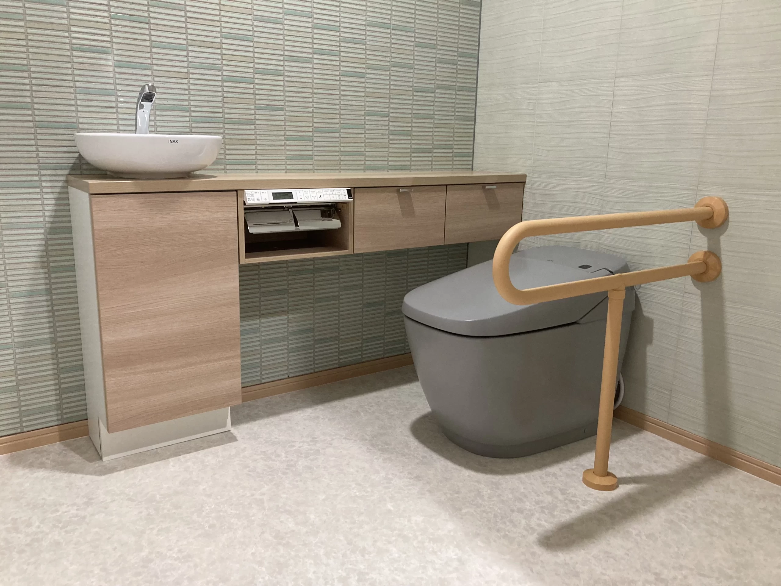 介護保険を利用してwin-winなトイレに大変身！