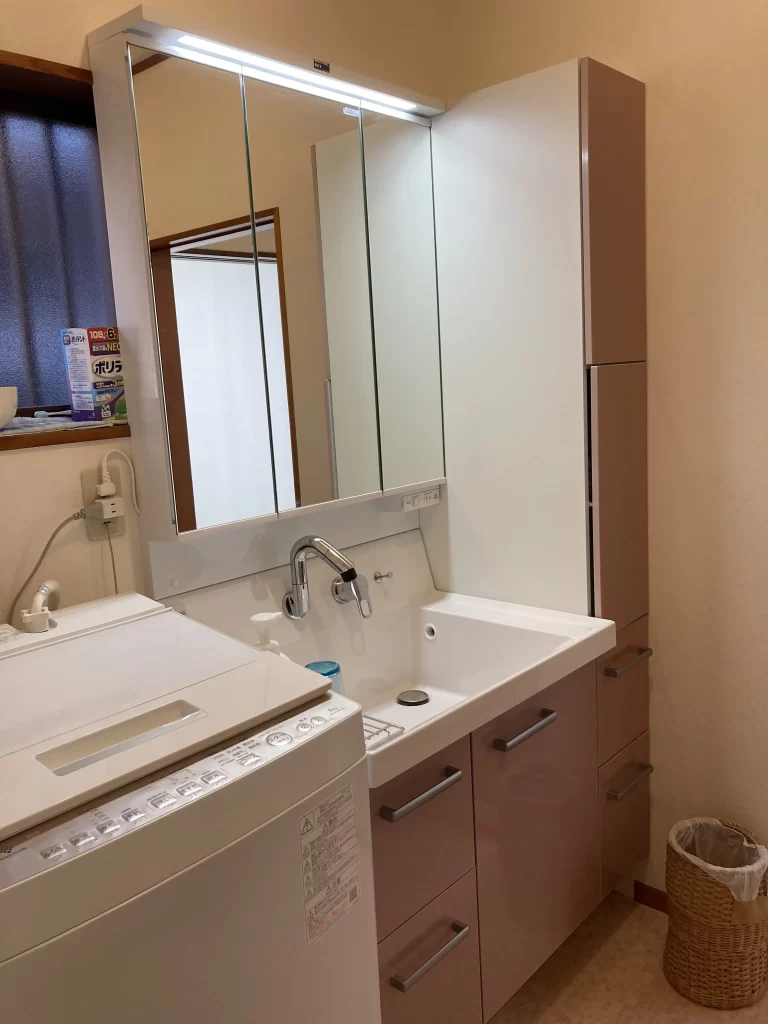 収納を１か所にまとめてすっきり洗面室のできあがり♪