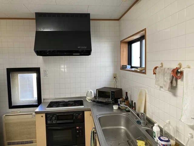 L型からI型のキッチンへスッキリ変身！