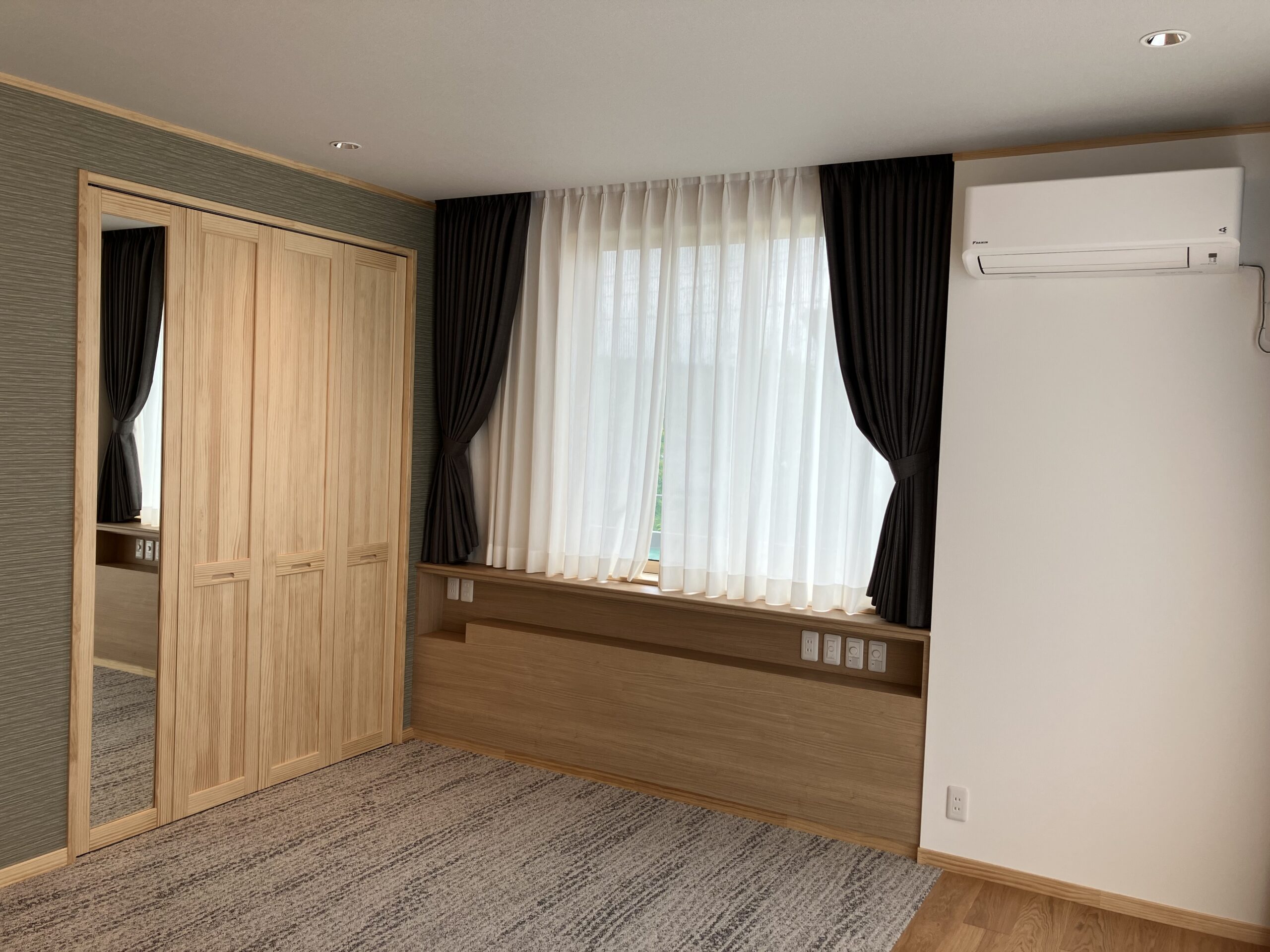 リゾートホテルのような寝室