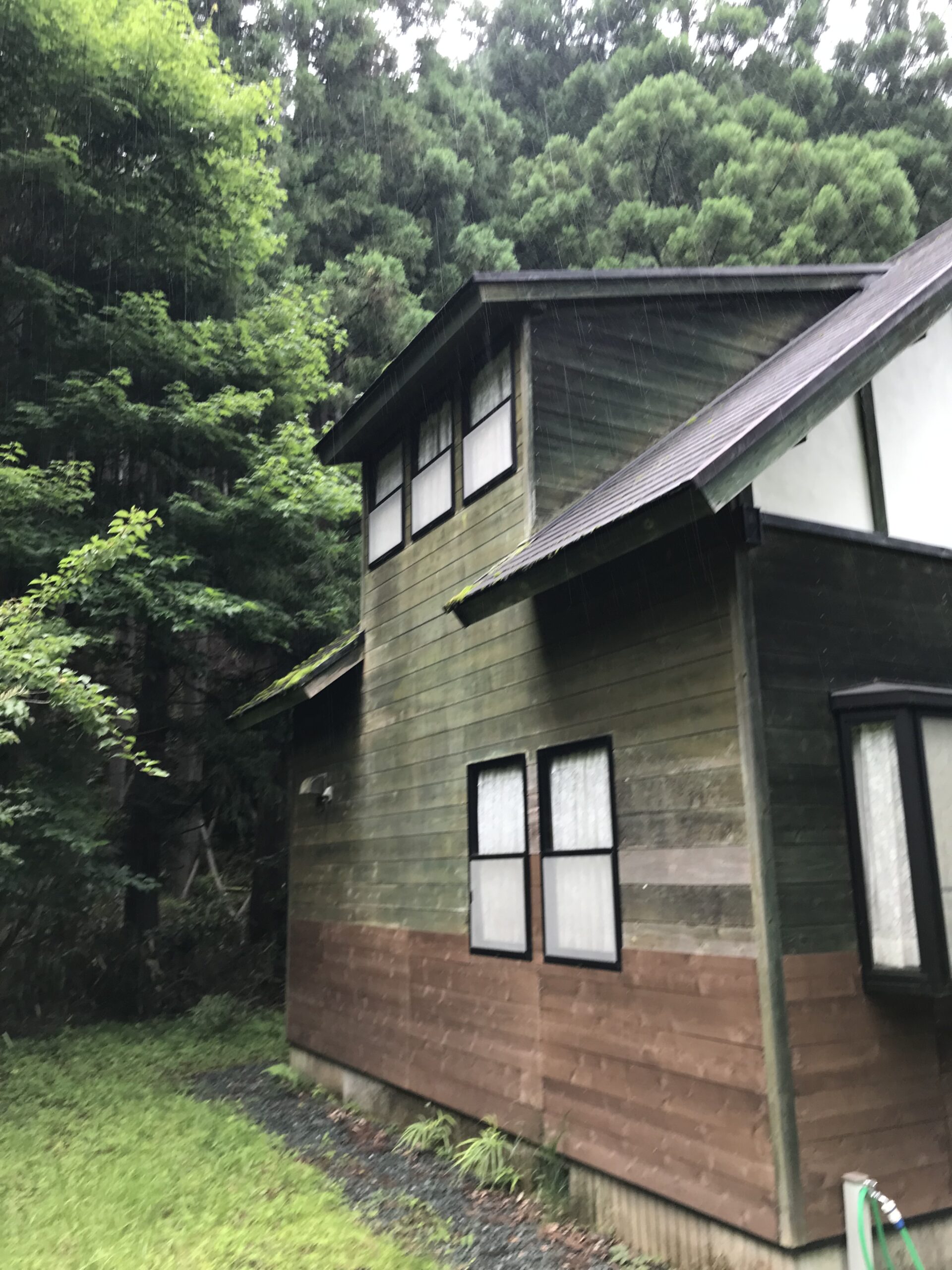 スイスの山小屋をイメージして