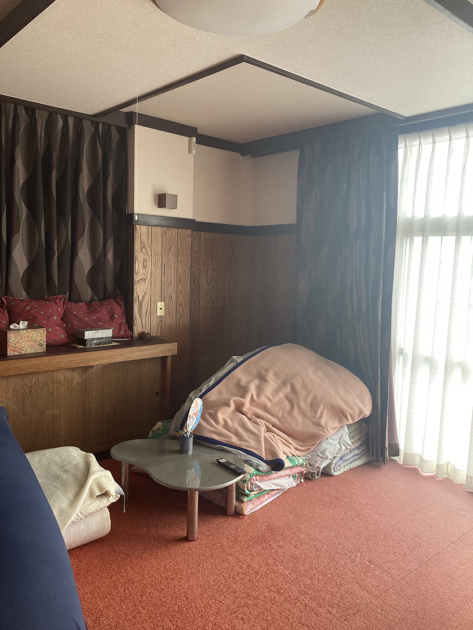 リゾートホテルのような寝室