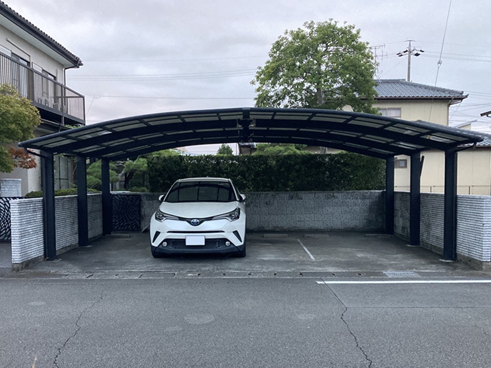 愛車の映えるカーポート✨