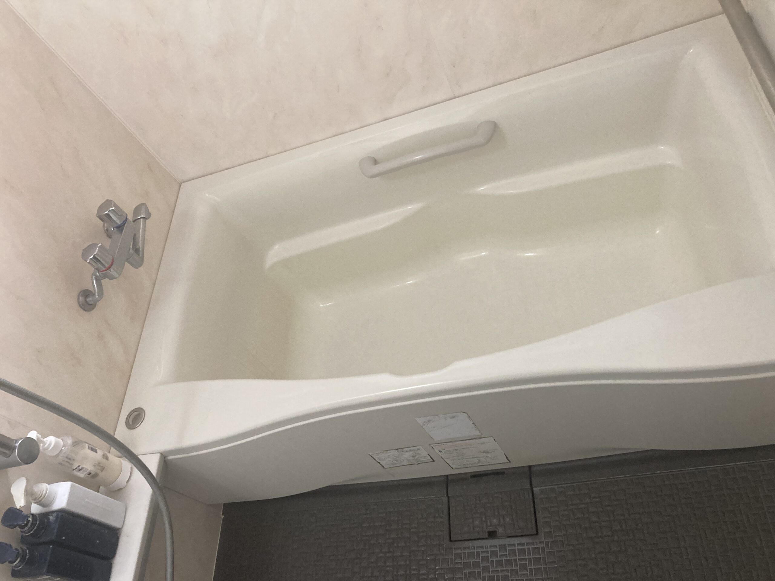静岡市K様邸の浴槽交換